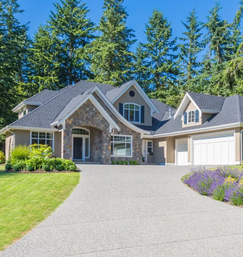 shutterstock_385791160 1-min roof and gutter cleaning portland oregon